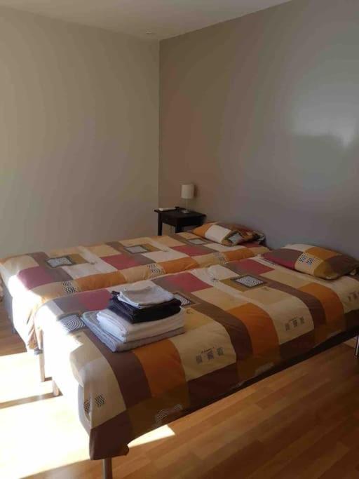Villa Familiale Dans Un Quartier Residentiel